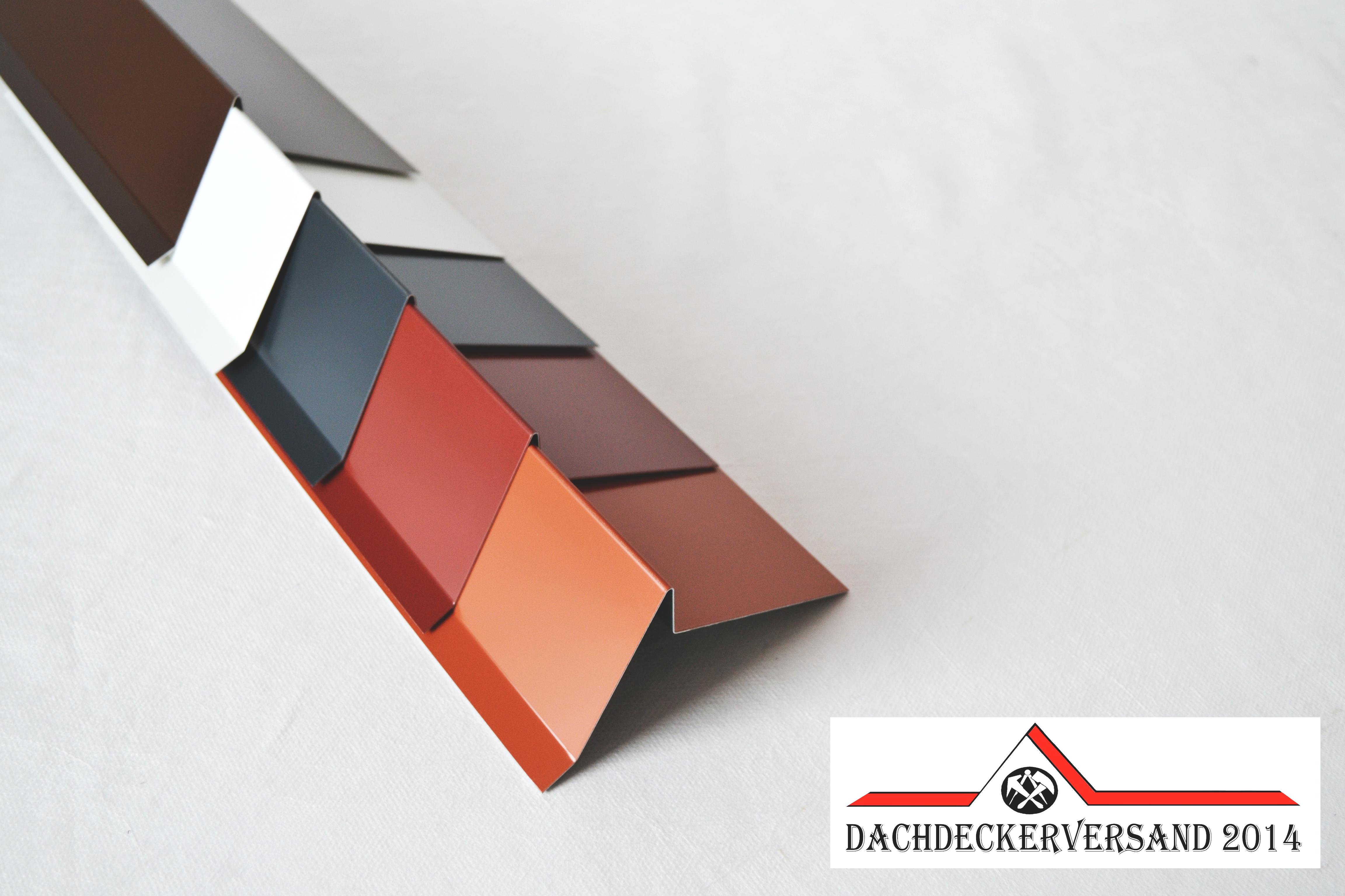 1 m Ortblech Ortgang Ortgangblech Dachblech  Alu Aluminium farbig 0,8 mm stark (Form D)
